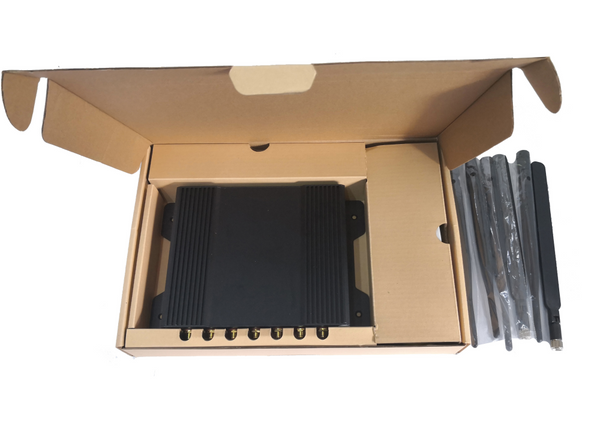 PC31 - Pronto Networks - Gigabit 802.11ac 4g LTE Router - smbWIFI